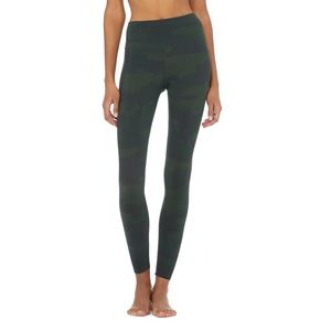 Alo high waisted camo vapor legging